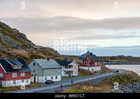 Strandgata, Havøysund, Måsøy, Finnmark, nel nord della Norvegia Foto Stock