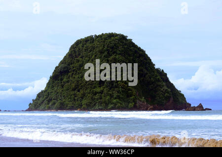 Red Island Beach in east java, INDONESIA Foto Stock