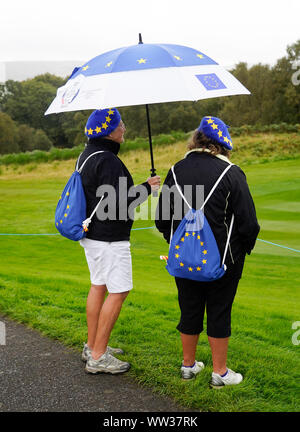 Auchterarder, Scotland, Regno Unito. Il 12 settembre 2019. Ultimo giorno di pratica a 2019 Solheim Cup su Centenary a Gleneagles. Nella foto; Team Europe spettatori in corso. Iain Masterton/Alamy Live News Foto Stock