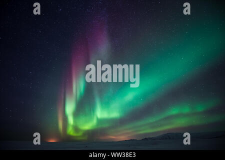 Northern lights aurora boreale in inverno Foto Stock