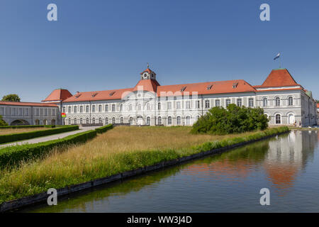 Mensch und Natur ('Man e natura") Museo, il palazzo di Nymphenburg motivi (Schloss Nymphenburg), Monaco di Baviera, Germania. Foto Stock