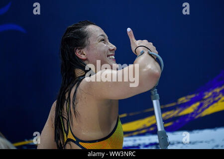 Londra, Regno Unito. 12 Sep, 2019. Gran Bretagna TAI Alice celebra dopo le Donne 400m Freestyle S8 Final durante il giorno quattro del mondo 2019 Para Nuoto Campionati di Allianz a London Aquatics Centre di giovedì, 12 settembre 2019. Londra Inghilterra. Credito: Taka G Wu/Alamy Live News Foto Stock