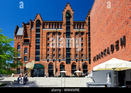 Elbarkaden e International Maritime museum di HafenCity di Amburgo, Germania, Europa Foto Stock