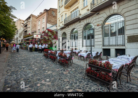 Belgrado, Serbia - agosto 07: Skadarlija (Skandarska), Belgrado il quartiere pieno di ristoranti e caffetterie il 7 agosto 2019 in Serbia Foto Stock