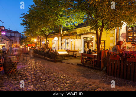 Belgrado, Serbia - agosto 07: Skadarlija (Skandarska), Belgrado il quartiere pieno di ristoranti e caffetterie il 7 agosto 2019 in Serbia Foto Stock
