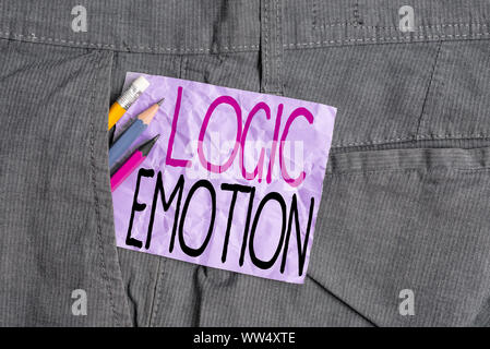 Conceptual la scrittura a mano che illustra la logica di emozione. Concetto significato sensazioni sgradevoli rivolta al Self rispetto mente ragionevole iscritto attrezzature e viola Foto Stock