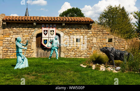 Le Malzieu Ville, rappresentazione dell'attacco della bestia di Gevaudan, Lozère, Occitanie, Francia Foto Stock