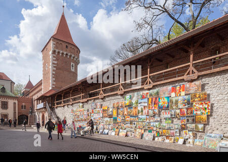 Parete della città con la torre di città, Cracovia, Piccola Polonia, Polonia, Europa Foto Stock