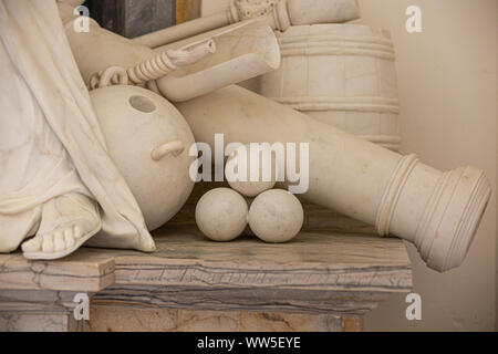 St Edmund la Chiesa è la casa del Montagu monumenti- una collezione di classe mondiale di statue di marmo Foto Stock