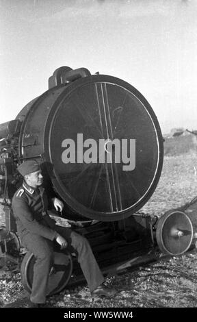 Wehrmacht Luftwaffe FLAK-Scheinwerfer / Flakscheinwerfer / 152 cm - Sperry 60 pollici proiettore di difesa contraerea Foto Stock