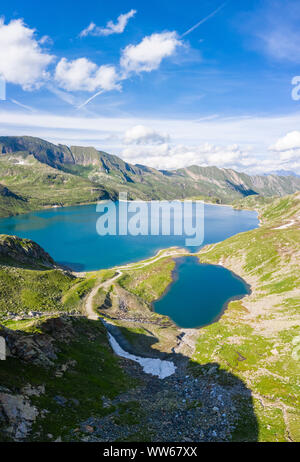 Vista aerea del lago Naret in Val Lavizzara, Valle Maggia, Alpi Lepontine, Canton Ticino, Svizzera. Foto Stock