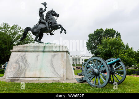 Washington DC, Stati Uniti d'America - 9 Giugno 2019: Lafayette Square a Washington in un giorno di pioggia. Foto Stock