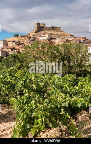 Hill-top borgo di San Vicente de la Sonsierra, La Rioja, Spagna Foto Stock