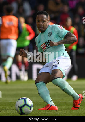 Nathaniel Clyne di AFC Bournemouth - Southampton v AFC Bournemouth, Premier League, St Mary's Stadium, Southampton - XXVII Aprile 2019 solo uso editoriale - DataCo restrizioni si applicano Foto Stock