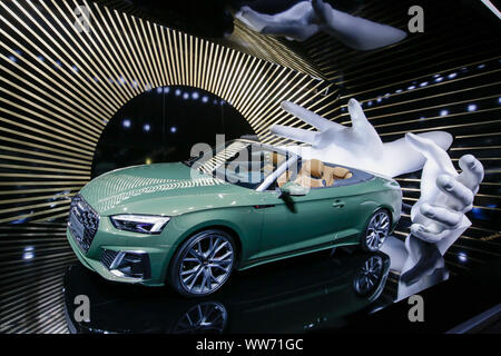 Francoforte, Germania. Xii Sep, 2019. La casa automobilistica tedesca Audi, parte del gruppo Volkswagen, visualizza l'Audi A5 40 TDI quattro cabriolet al 2019 Internationale Automobil-Ausstellung (IAA). (Foto di Michael Debets/Pacific Stampa) Credito: Pacific Press Agency/Alamy Live News Foto Stock