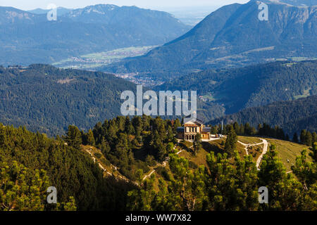 Della casa del re su Schachen, vista sulle montagne nell'estere di montagne e di Garmisch-Partenkirchen, Baviera, Germania, Foto Stock