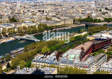 Vista dall'alto su Parigi, Francia, Europa Foto Stock