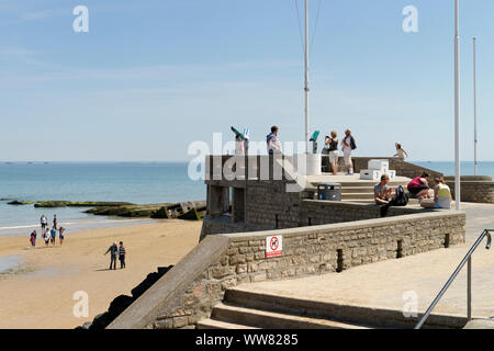 Vista in Arromanches-les-Bains con la Spiaggia d'oro, D-Day, Calvados, Bassa Normandia, canale inglese, Francia Foto Stock