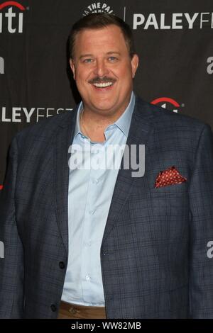 Billy Gardell presso gli arrivi per caduta PaleyFest TV Anteprime: CBS presenta tutti salire e BOB CUORI ABISHOLA, Paley Centre for Media, Beverly Hills, CA, 12 settembre 2019. Foto di: Priscilla concedere/Everett Collection Foto Stock