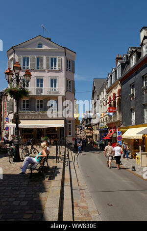 Old Town Lane in Honfleur, Calvados, Bassa Normandia, canale inglese, Francia Foto Stock