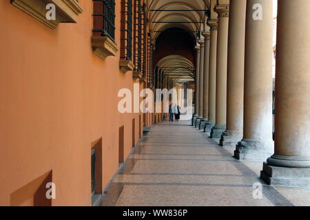 Tipici portici, Bologna, Emilia Romagna, Italia Foto Stock