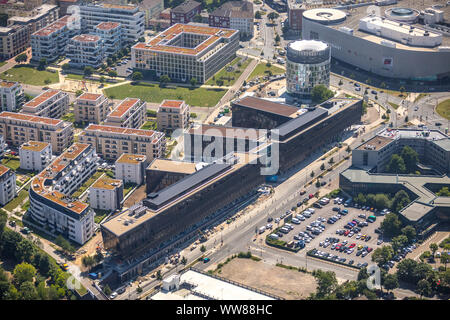 Vista aerea, nel quartiere universitario "GrÃ¼ne Mitte Essen', uno dei più moderni la sede aziendale di un tedesco di media house, FUNKE MEDIENGRUPPE Essen, nuovo capo ufficio e WAZ ufficio editoriale, Essen, Ruhrgebiet, Nord Reno-Westfalia, Germania Foto Stock