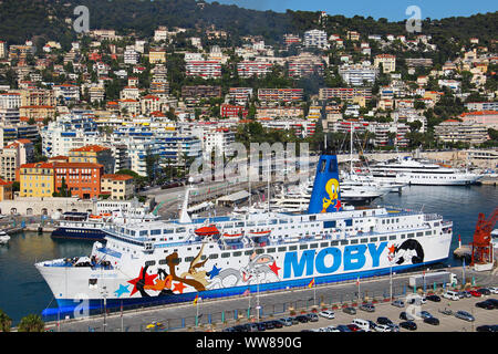 Nizza, Francia - 23 giugno 2016: Moby traghetto crociera nel porto di Nizza Cote d'Azur Foto Stock