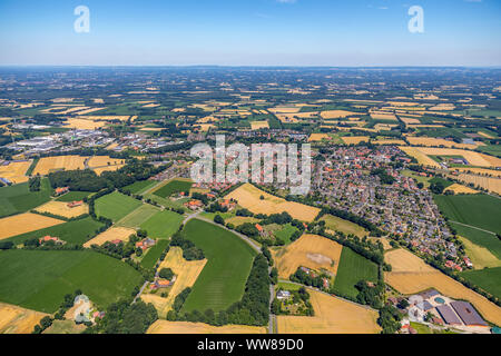 Panoramica di Beelen da sud, campi, prati, agricoltura, Hemfeld, Beelen, distretto di Warendorf, MÃ¼nsterland, Nord Reno-Westfalia, Germania Foto Stock