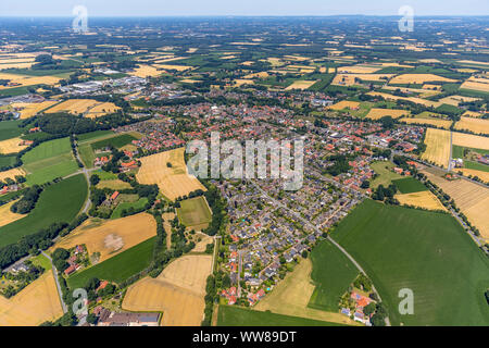 Panoramica di Beelen da sud, campi, prati, agricoltura, Hemfeld, Beelen, distretto di Warendorf, MÃ¼nsterland, Nord Reno-Westfalia, Germania Foto Stock