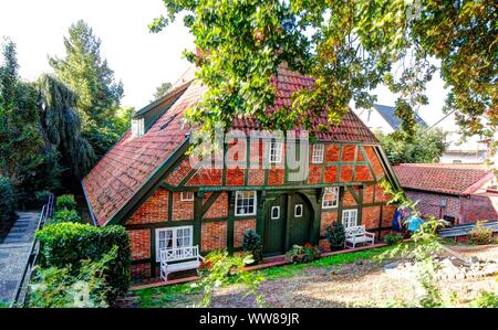 Storica casa in legno e muratura Fischerhaus, freno, Wesermarsch distretto, Bassa Sassonia, Germania, Europa Foto Stock