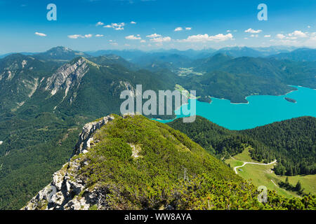 Vista da Herzogstand a Benediktenwand, Jochberg Walchensee e, Alta Baviera, Baviera, Germania Foto Stock