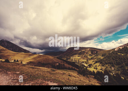 Autunno dorato nelle Dolomiti, Estate Indiana Foto Stock