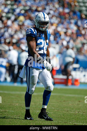 Settembre 08, 2019 Indianapolis Colts di sicurezza resistente Clayton Geathers (26) in azione durante il gioco di NFL tra il Los Angeles Chargers e Indianapolis Colts a dignità Salute Sport Park di Carson, California. Charles Baus/CSM. Foto Stock