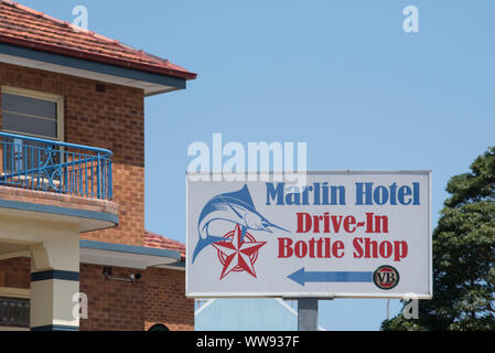 L'Hotel Marlin nel Nuovo Galles del sud, sud costa città di Ulladulla è un eccellente esempio di post guerra americana in stile coloniale di architettura Foto Stock