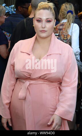 Londra, Regno Unito. Xiii Sep, 2019. Hayley Hasselhoff assiste la London Fashion Week Primavera/Estate 2020 Giorno uno a casa di Victoria, Bloomsbury Square a Londra. Credito: SOPA Immagini limitata/Alamy Live News Foto Stock