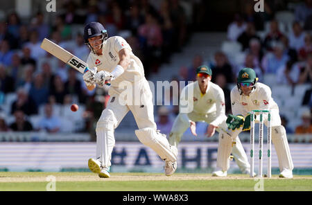 Inghilterra è Joe Denly batting durante il giorno e tre la quinta prova la corrispondenza alla Kia ovale, Londra. Foto Stock