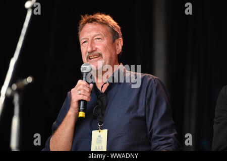 Peaky Blinders creatore Steven Knight durante il Peaky Blinders Festival in Birmingham. Foto Stock