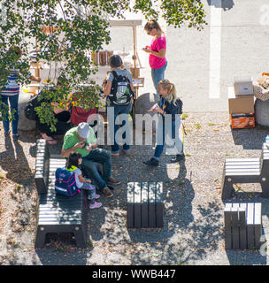 Ljubljana, Slovenia - 13 settembre: apertura ufficiale di rifiuti zero store Rifuzl, il 13 settembre a Lubiana, Slovenia Foto Stock