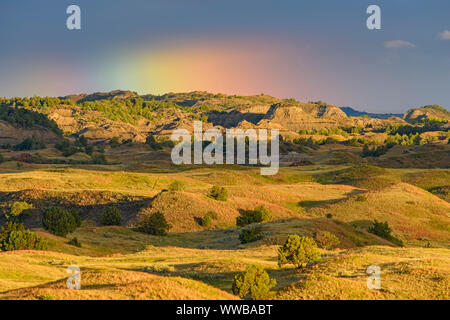 Badlands da Buck Hill, Parco nazionale Theodore Roosevelt (Sud), il Dakota del Nord, STATI UNITI D'AMERICA Foto Stock