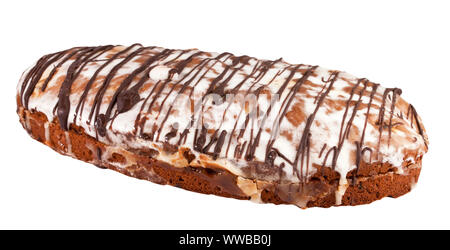 Il miele-torta con vetri, cioccolato e uvetta isolato su uno sfondo bianco Foto Stock