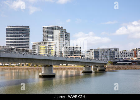 Bennelong ponte sopra il fiume parramatta verso Rodi, sobborgo di Sydney, Nuovo Galles del Sud, Australia Foto Stock