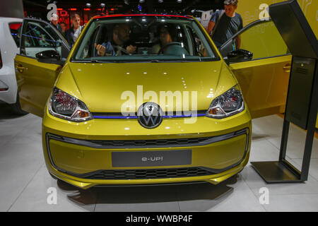 Francoforte, Germania. Xii Sep, 2019. La casa automobilistica tedesca VOLKSWAGEN visualizza il VW e-up! Style electric city car al 2019 Internationale Automobil-Ausstellung (IAA). (Foto di Michael Debets/Pacific Stampa) Credito: Pacific Press Agency/Alamy Live News Foto Stock