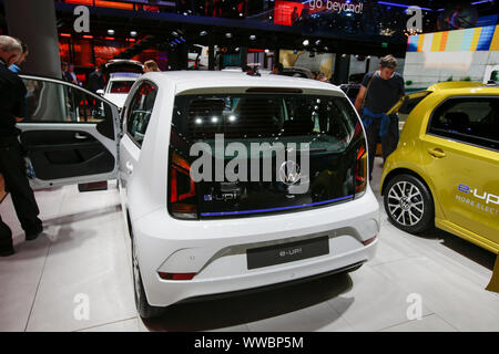 Francoforte, Germania. Xii Sep, 2019. La casa automobilistica tedesca VOLKSWAGEN visualizza il VW e-up! Electric city car al 2019 Internationale Automobil-Ausstellung (IAA). (Foto di Michael Debets/Pacific Stampa) Credito: Pacific Press Agency/Alamy Live News Foto Stock