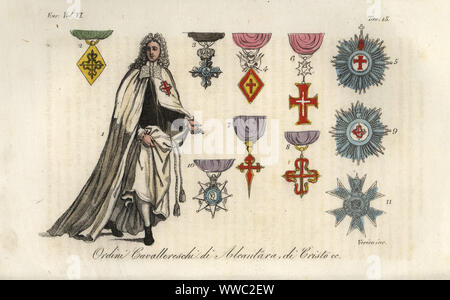 Cavaliere dell'ordine spagnolo di Calatrava in vesti cerimoniali con emblemi e croci. Ordini Cavallereschi di Alcantara, di Cristo, ecc. Handcolored incisione su rame da Verico dopo Giulio Ferrario nel suo costume antico e moderno di tutti i popoli del mondo, il costume antico e moderno o storia, Firenze, 1829. Foto Stock