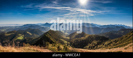 Hochfelln alpi in Baviera in una giornata di sole, Germania Foto Stock