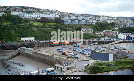 Vista di Ilfracombe Harbour nel Devon cittadina balneare di Ilfracombe, Devon, Regno Unito. Foto Stock