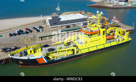 Dutch Coast Guard nave ARCA, ormeggiata al porto di Scheveningen, South Holland, Paesi Bassi. Foto Stock