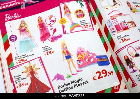 View of a Toy Catalogue Sale Foto Stock