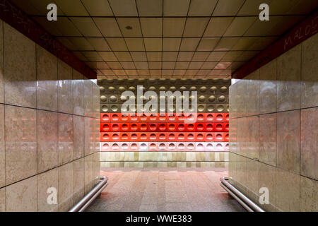 Staromestska La stazione della metropolitana di Praga Foto Stock