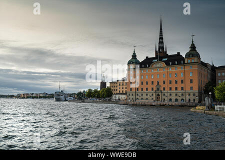 Stoccolma, Svezia. Settembre 2019. Un punto di vista della Corte d'appello di Stoccolma, inclusa la migrazione la costruzione dell'Alta Corte in Gamla Stan isola Foto Stock